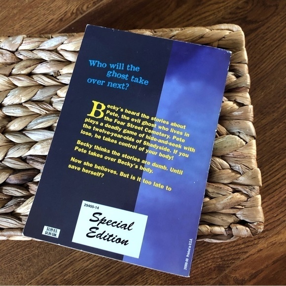 Vintage R.L. Stine Ghosts of Fear Street: #28 Hide and Shriek II paperback book - Picture 2 of 5